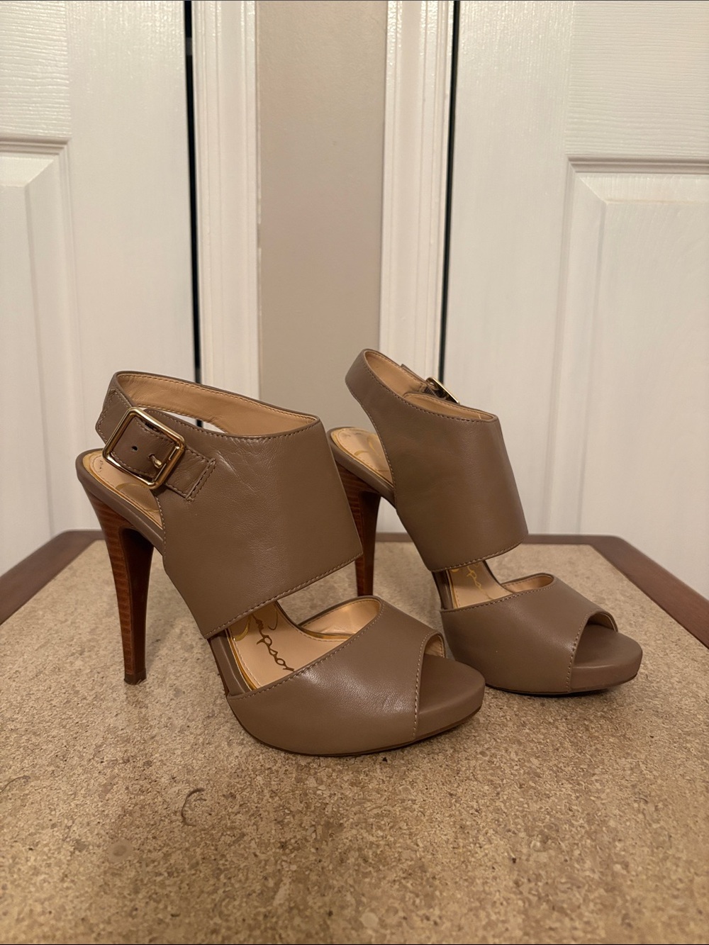 Jessica Simpson Taupe Leather Slingback Heels